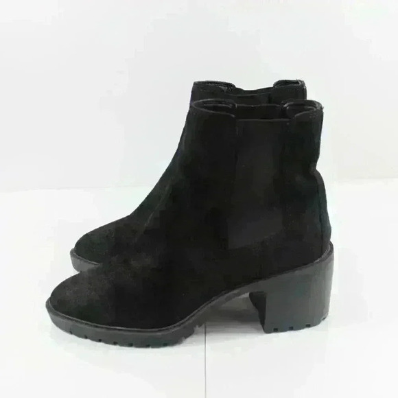Vince Camuto Waterproof Black Suede Chelsea Boot Size 7.5 M (38) - Picture 1 of 6